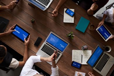 Brainstorming: cos’è, significato, tecniche ed esempi