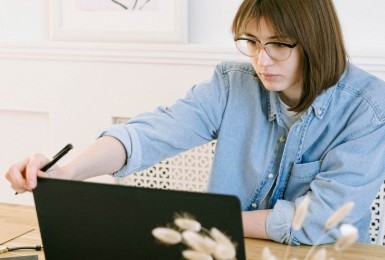 Curriculum graphic designer: il CV del grafico pubblicitario