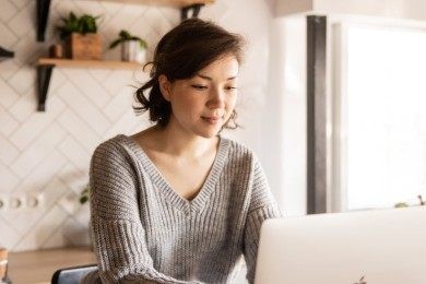 Modelli di curriculum vitae moderno per il 2025