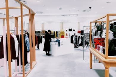 Come inviare il curriculum a Tezenis: CV via mail o sito web